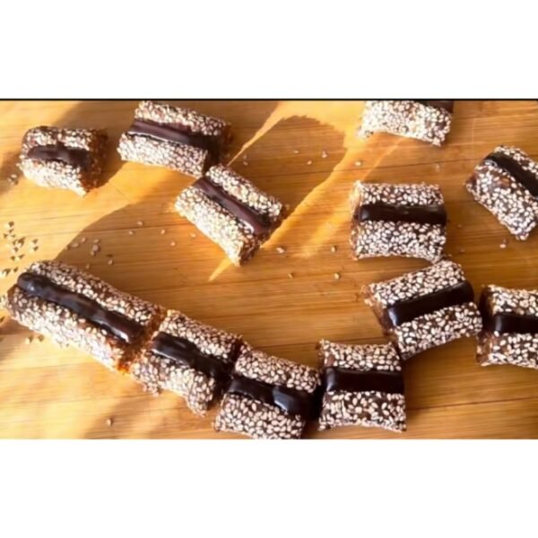 Handcrafted Sesame-Coated Dates with Chocolate – 400g - Image 3